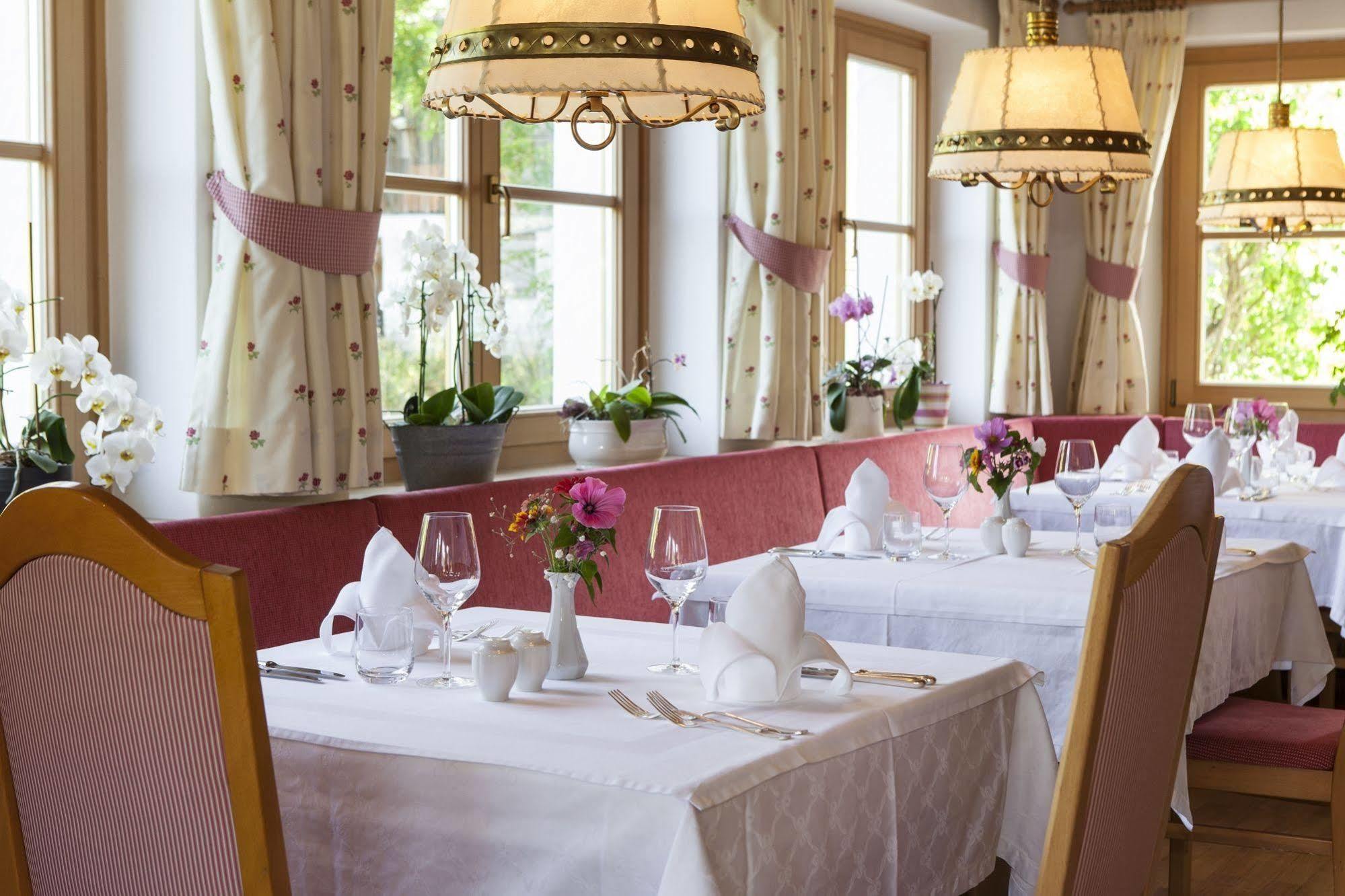 Dependance Hotel Mareo Dolomites San Vigilio Di Marebbe Ngoại thất bức ảnh